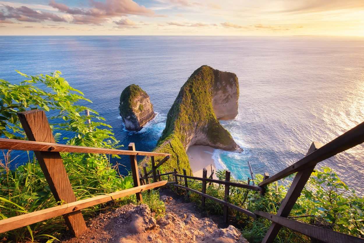 Bali Travel Package visit iconic Bali Gate